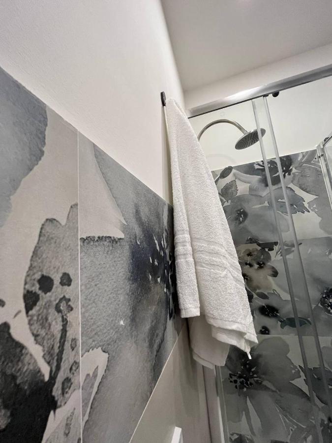 Casa Vacanze Caramagna 2 阿齐·卡斯特罗 外观 照片